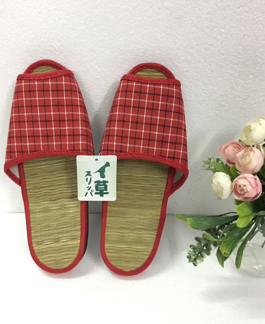 Dép đi trong nhà đế cói