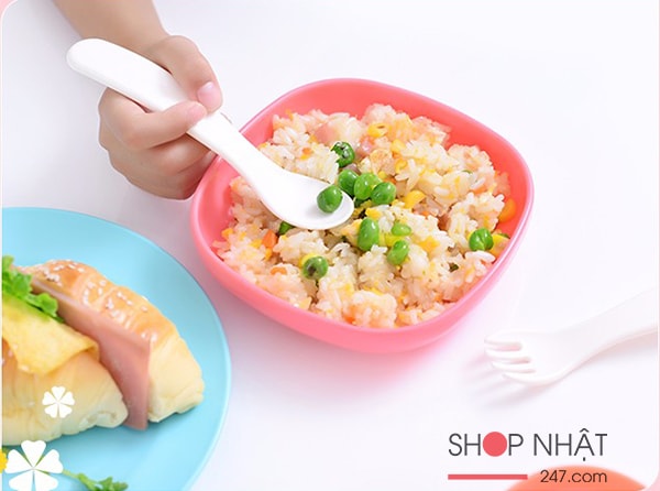 Bộ thìa dĩa nhựa cho bé Inomata nội địa Nhật Bản