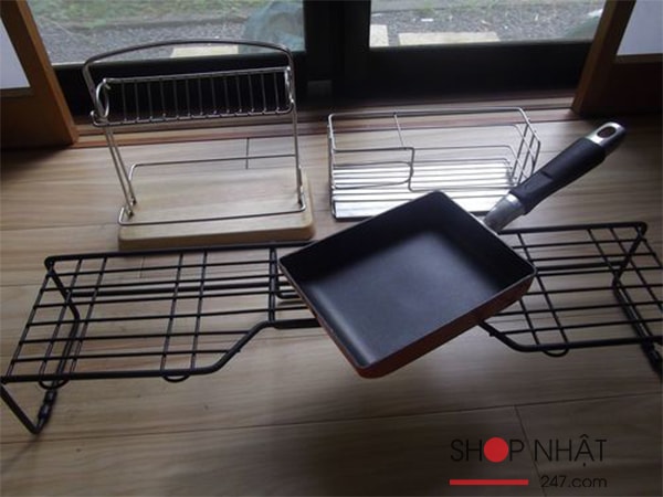 Kệ dài để gia vị, nồi chảo bằng thép cao cấp