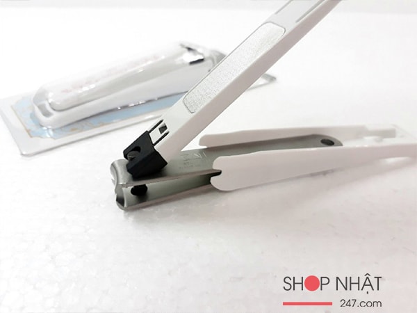 Bấm móng tay inox mẫu hoa văn KAI (cỡ lớn)