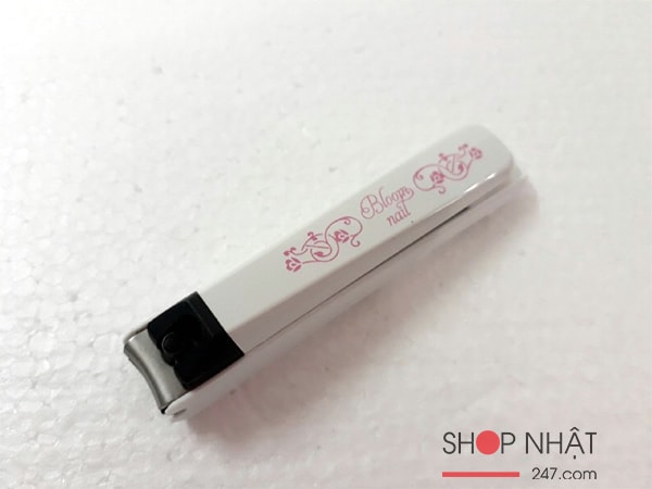 Bấm móng tay inox mẫu hoa văn KAI (cỡ lớn)
