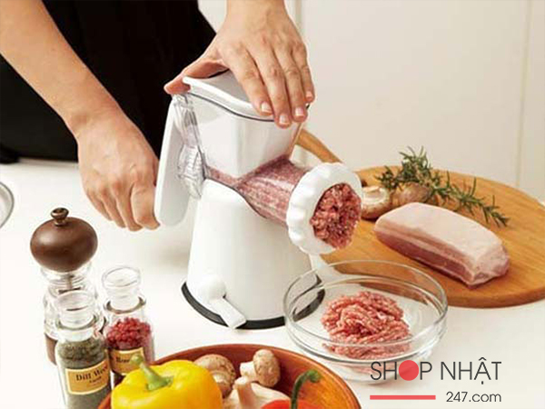 Máy xay thịt bằng tay KAI